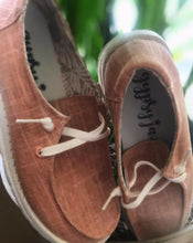 Load image into Gallery viewer, Gypsy Jazz Holly's