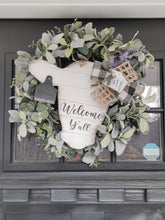 Load image into Gallery viewer, Welcome Y'all Farmhouse Distressed Cow Head