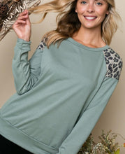 Load image into Gallery viewer, French Terry Cheetah Print Top