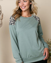 Load image into Gallery viewer, French Terry Cheetah Print Top