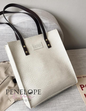 Load image into Gallery viewer, Light Weight Faux Crocodile Tote