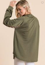 Load image into Gallery viewer, LEOPARD AND OLIVE FRENCH TERRY PULL OVER WITH ONE SIDE ZIP UP