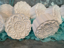 Load image into Gallery viewer, Breathing Room Shower Steamer