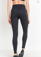 Load image into Gallery viewer, Highwaist Shredded Knee Laser-Cut Leggings