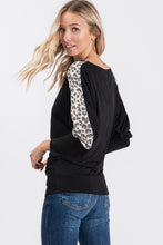 Load image into Gallery viewer, ANIMAL PRINT OFF SHOULDER TOP
