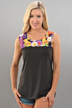 Load image into Gallery viewer, SOLID TANK WITH FLORAL PRINT CONTRAST
