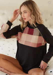 DOUBLE KNIT RIB PULL OVER WITH ZIP UP CLOSURE