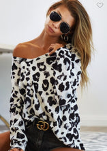 Load image into Gallery viewer, BRUSHED LEOPARD HACCI DEEP U NECK TOP
